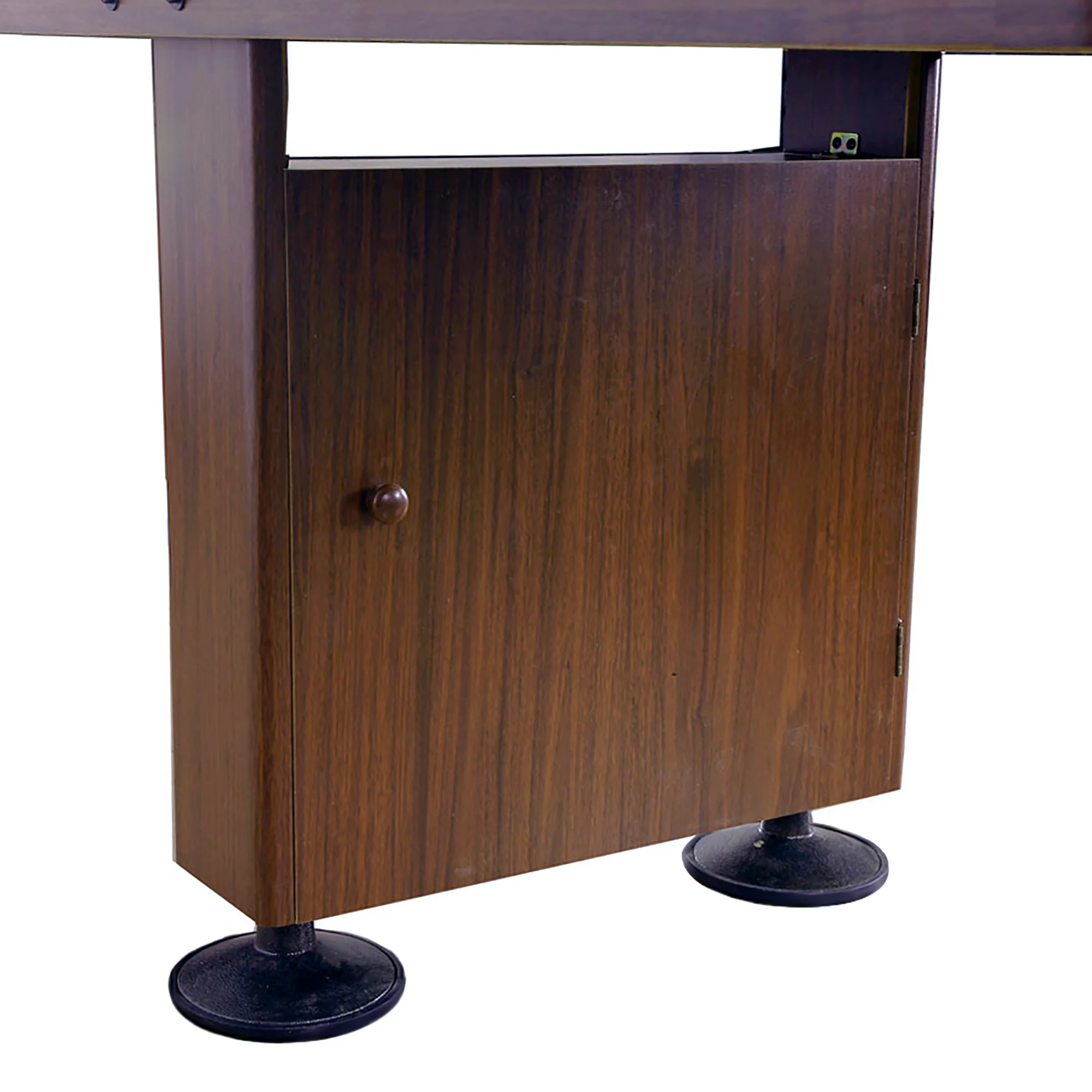 Challenger 14' Deluxe Pub Style Shuffleboard Table - Walnut Finish - Image 9