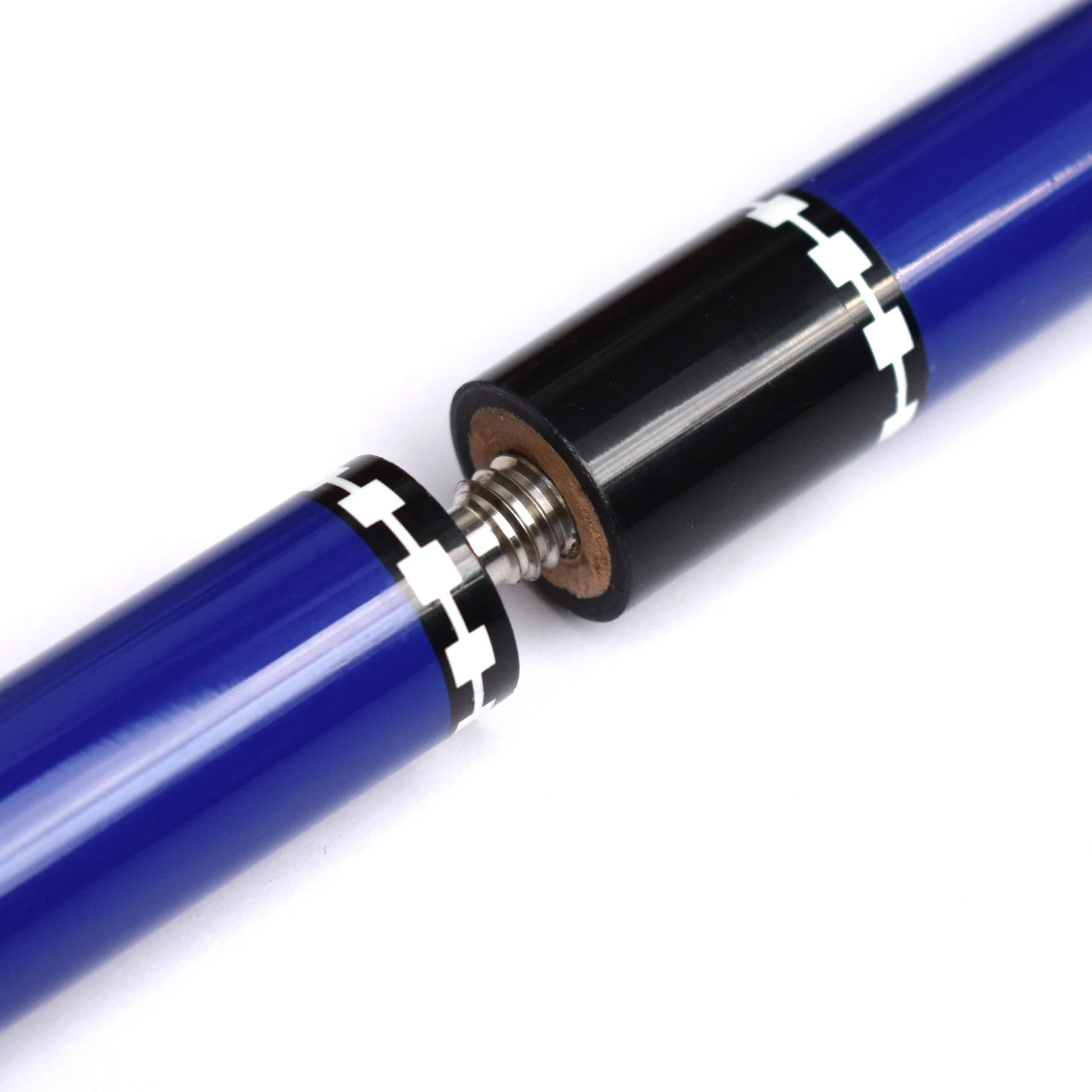 Conquest 58-in Fiberglass Cue - Image 12
