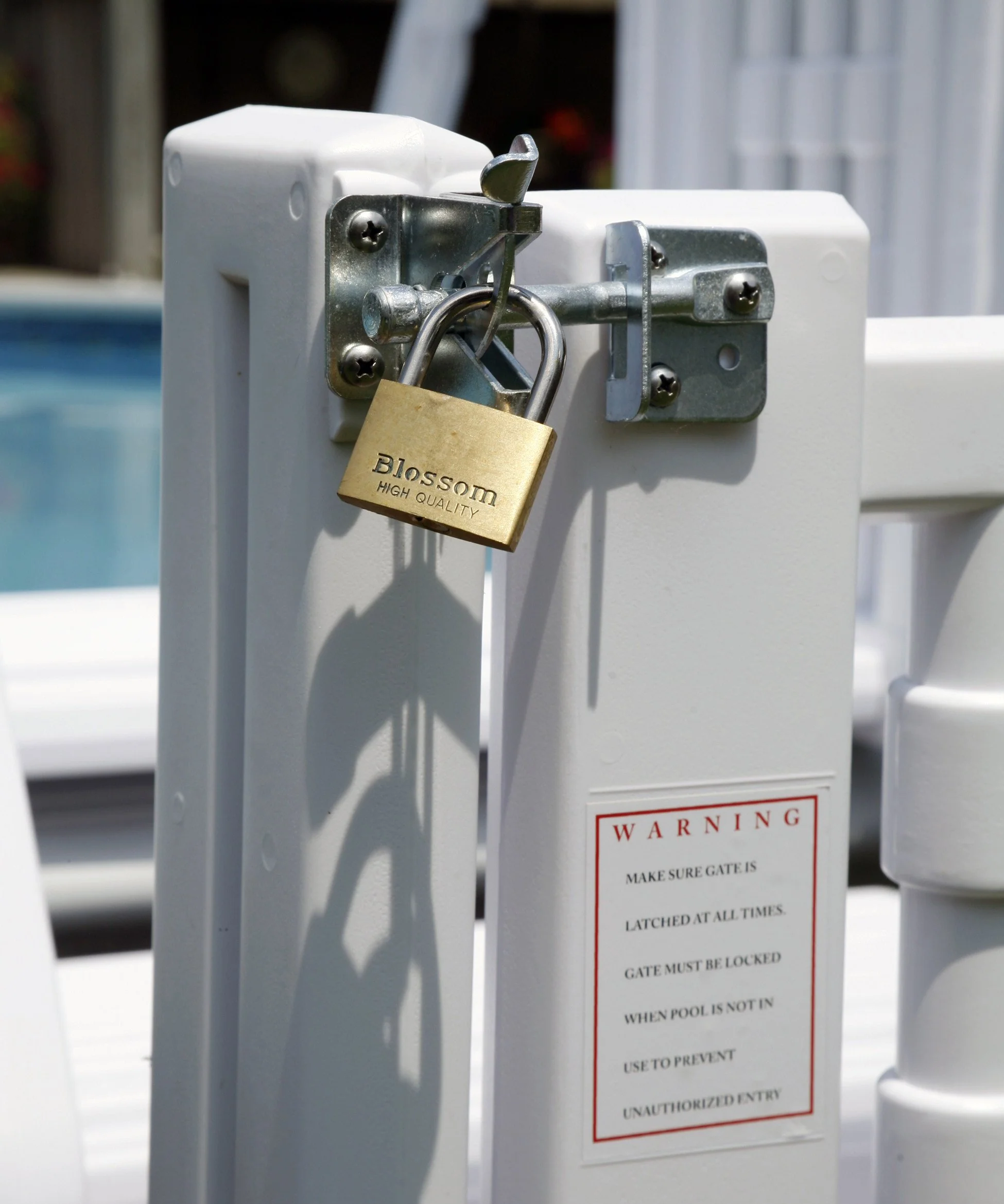 Easy Pool Step Entry Stairs System with Safety Gate - Image 5