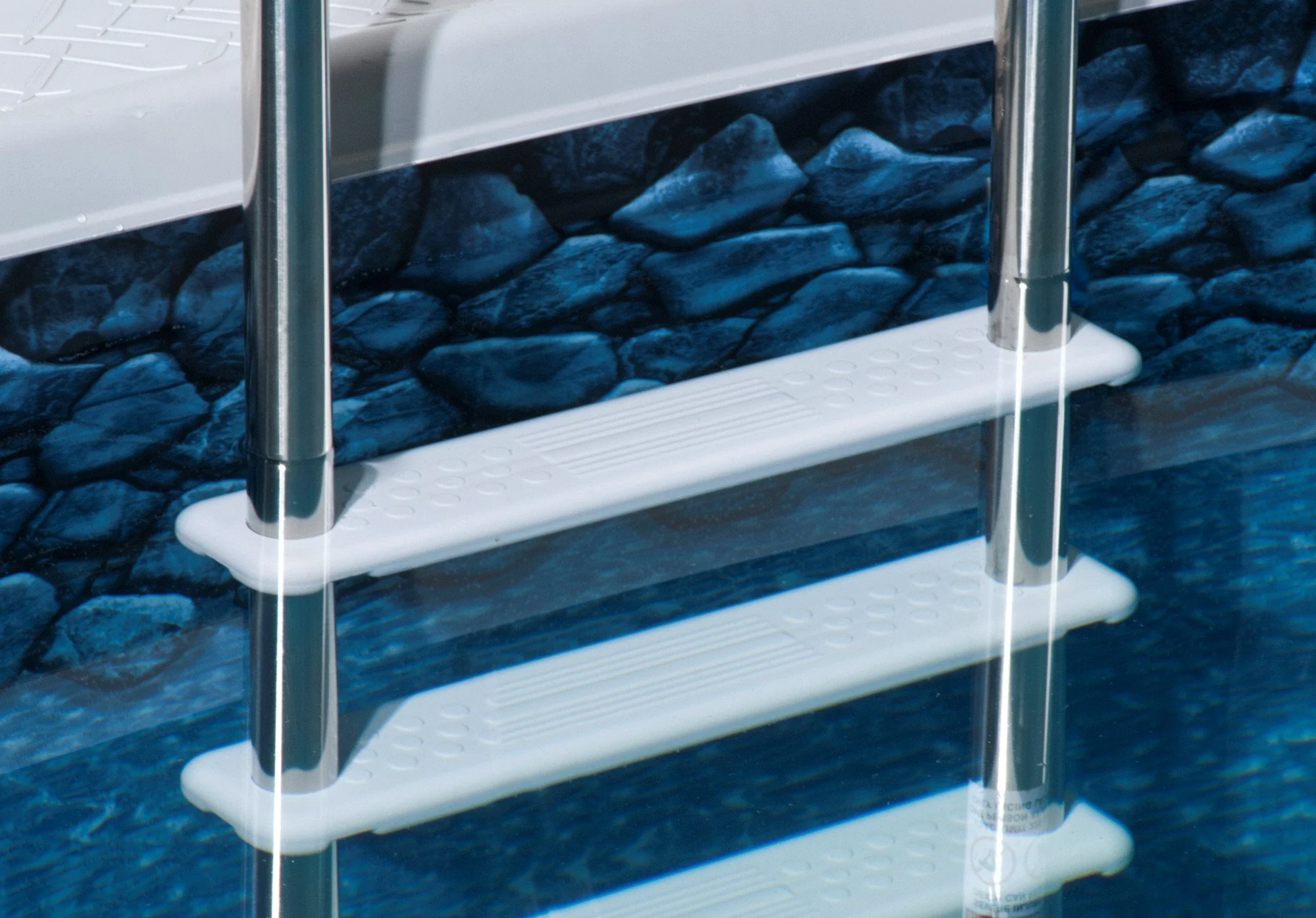 Stainless Steel Reverse Bend In-Pool Ladder for Above Ground Pools - Image 2