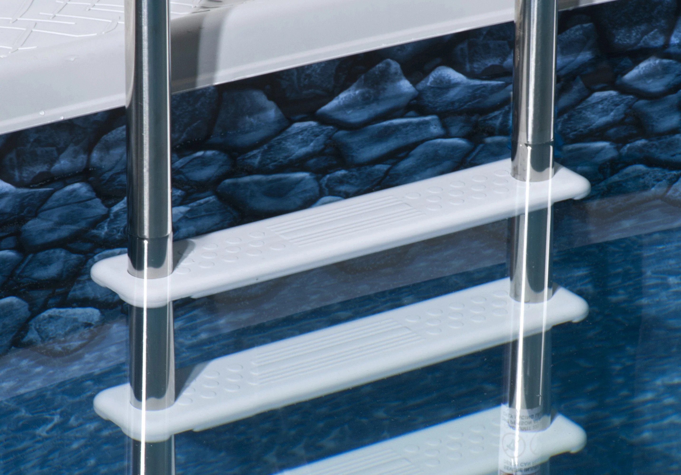 Standard Stainless Steel In-Pool Ladder for Above Ground Pools - Image 3