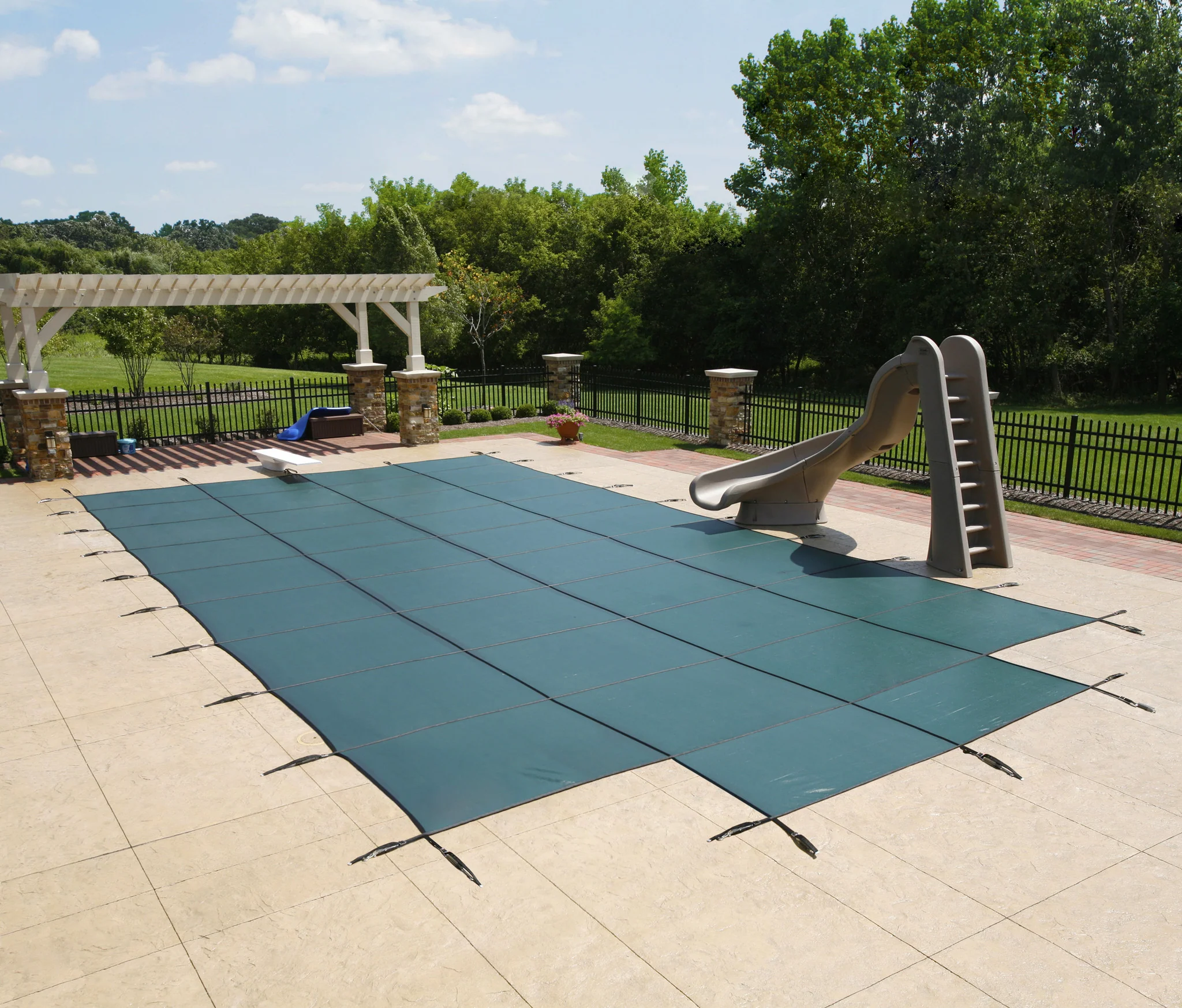 Super Mesh Arctic Armor 20-Year Swimming Pool Safety Cover - Image 4
